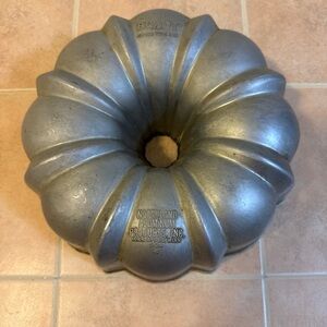 Nordic Ware Metallic Bundt Cake Pan